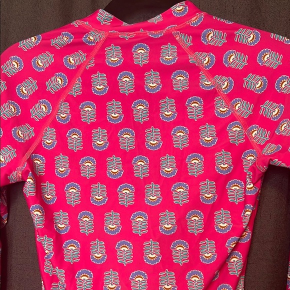 Practically new J. Crew Pink and Blue Women's Swim Top Rashguard. So pretty! - Picture 11 of 16